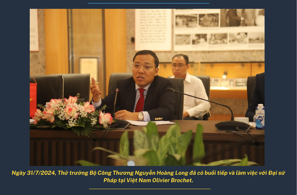 Một số hoạt động của Thứ trưởng Nguyễn Hoàng Long tại Phòng Truyền thống Ngành Công Thương