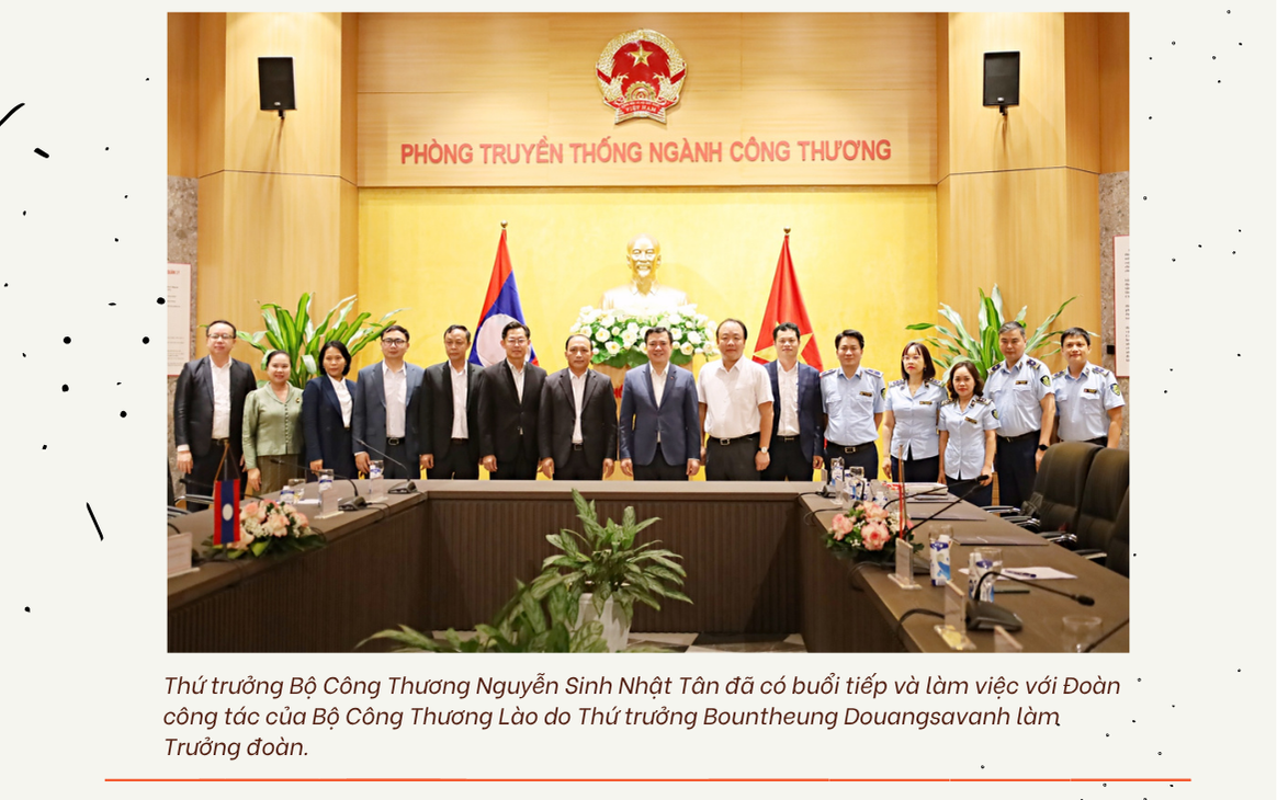 Một số hoạt động của Thứ trưởng Nguyễn Sinh Nhật Tân tại Phòng Truyền thống Ngành Công Thương