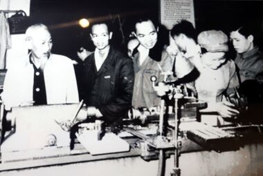 Khôi phục phát triển công nghiệp - thương mại (1955 - 1965)